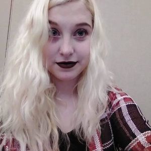 Meet your Posher, Breanna